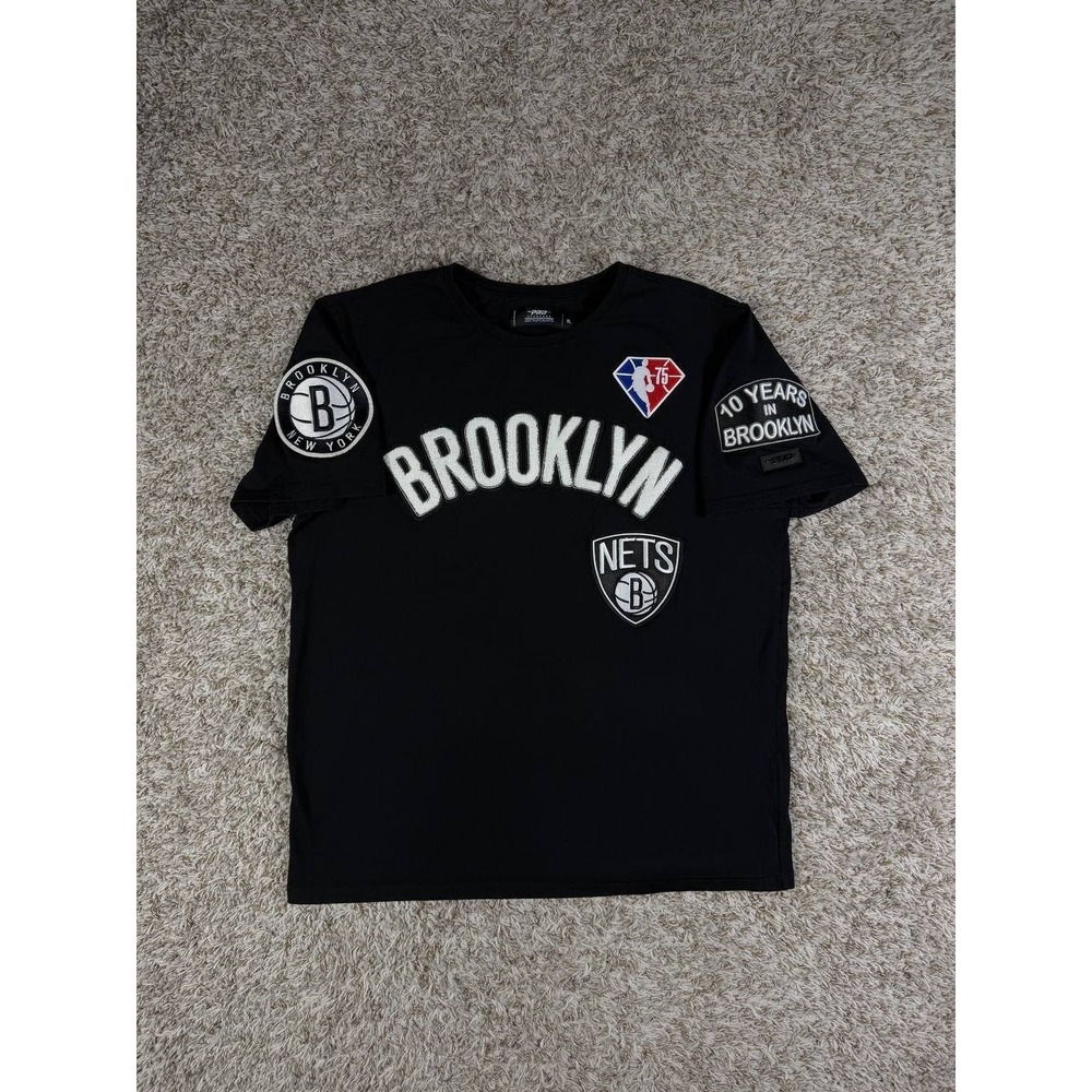 Pro Standard Brooklyn Nets NBA 75th Anniversary Sewn Patchwork T-Shirt XL